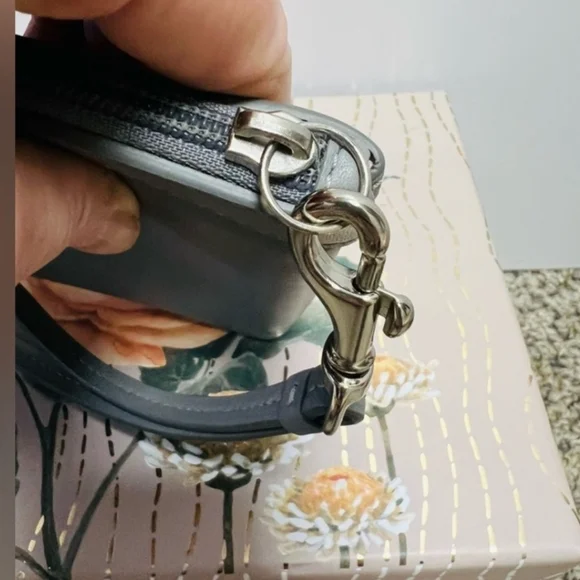 Coach Gray Leather Wristlet EUC - Picture 3 of 5